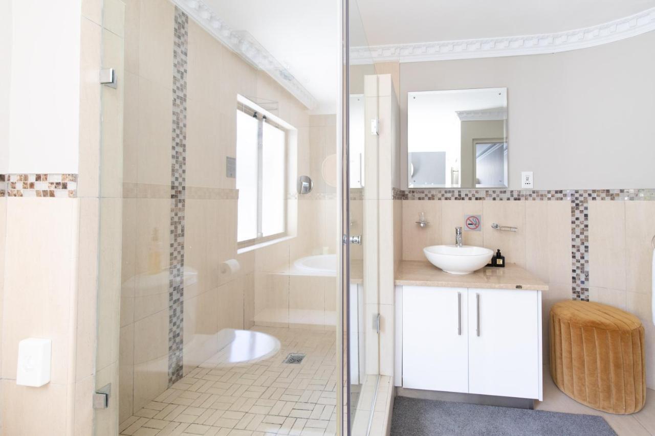 Oceana Palms Luxury Guest House Gordonʼs Bay Εξωτερικό φωτογραφία
